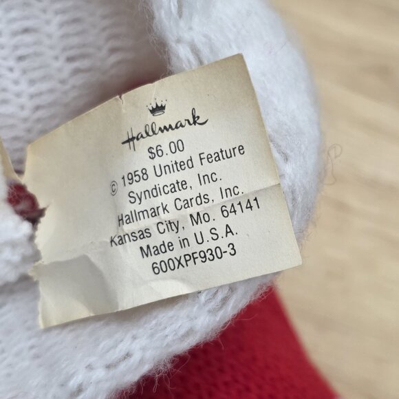 Hallmark Peanuts Vintage Red Knitted Snoopy Stocking Christmas Holiday - Picture 2 of 3